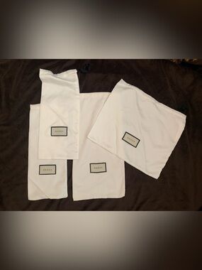 GUCCI (4) assorted silky, feel cream, color, drawstring, dust bags VVGUC